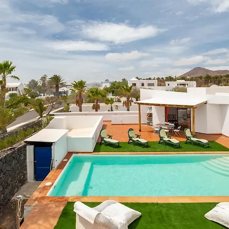 Lanza Villa *